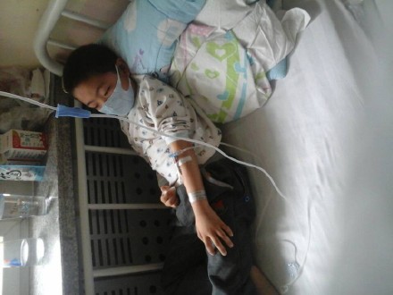 善心莲心 <wbr>助医白血病患儿李嘉诚医疗费