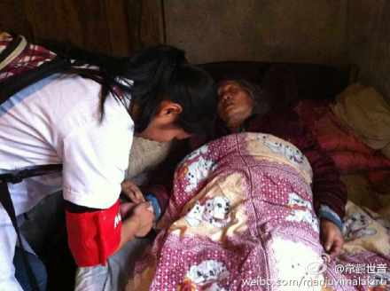 [转载]善心莲心医疗一队，深入雅安地震灾区派发物资及义诊大功告成